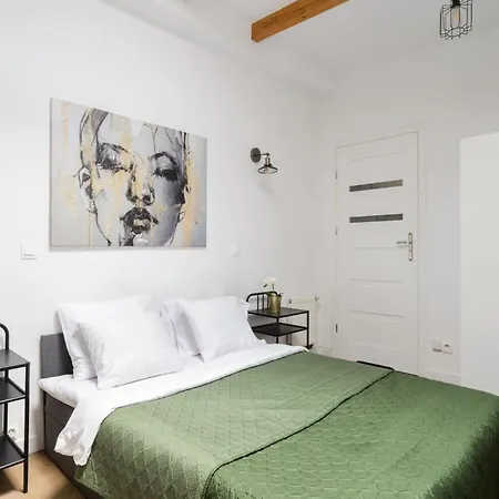 House In Saint-pabu Near Stunning Beaches *