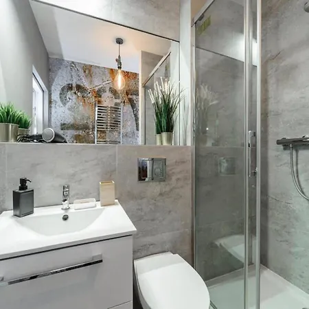 House In Saint-pabu Near Stunning Beaches Warszawa