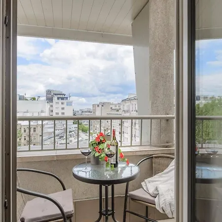 House In Saint-pabu Near Stunning Beaches